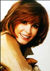 斯蒂芬妮·鮑爾斯 Stefanie Powers