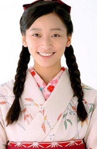 卯野芽以子、西門芽以子