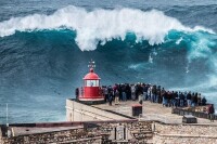 魔鬼海浪