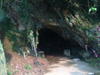靈泉洞
