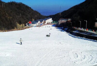 國家AAAA景區伏牛山滑雪場