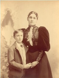 幼年的羅斯福與母親