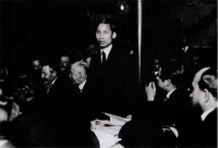 1920年，胡志明在巴黎參加法國共產黨集會