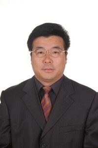 中學校長 李德勤