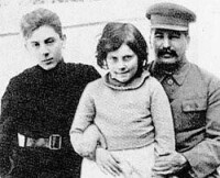 斯大林和次子和女兒