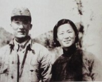 鄧拓（左）和妻子丁一嵐