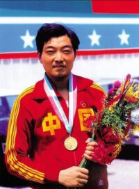許海峰實現中國奧運金牌零的突破