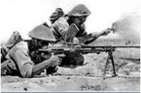 在沙漠中戰鬥的英軍士兵（1942）