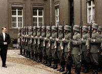 希特勒最後一次檢閱他的“軍隊”