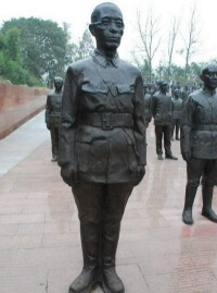 潘菽銅像 南京大學立