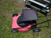 太陽能割草機