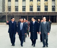 1999年1月胡錦濤同志在吳官正同志陪同下來我校視察