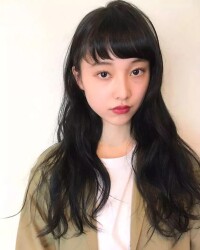 彩子