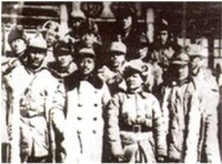 1940年2月，“晉西事變”后與新軍領導合影