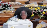 拉奎拉地震義大利舉行國葬