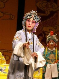 劉鳳香[徠北京市河北梆子劇團旦角演員]