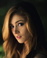 Chrissy Costanza