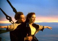 愛情片中著名電影《泰坦尼克號》截圖