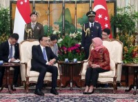 李克強會見新加坡總統哈莉瑪