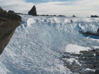 格羅夫山島峰