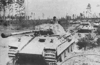 豹式坦克集群開赴前線