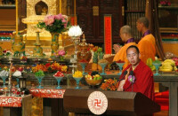 班禪在香港佛教論壇上發言