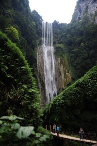 廬山瀑布[江西廬山的瀑布自然景觀]