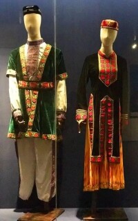 清代土爾扈特蒙古服飾