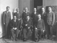 阿圖羅·亞歷山德里總統和他的內閣成員