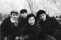 左起：邱岳峰、尚華、趙慎之、畢克