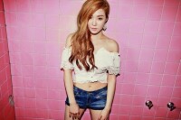 Tiffany HOLLER