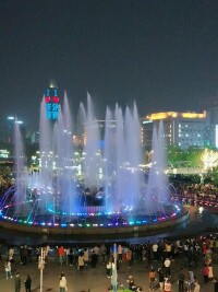 泉城廣場噴泉