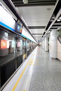 2號線徐涇東地鐵站站台