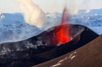 冰島艾雅法拉火山噴發情景