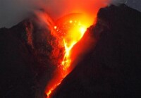 默拉皮火山