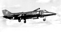 最初試驗型雅克-36M戰鬥機