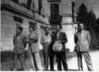 1957年傅抱石、陽太陽率中國美術家訪東歐