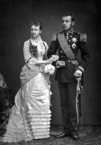 魯道夫與斯蒂芬妮的官方訂婚照，1881年