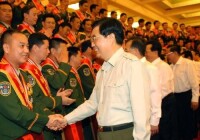 2007年06月18日，胡錦濤等會見一至十屆“中國武警十大忠誠衛士”