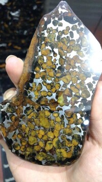 橄欖隕石