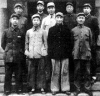 1947年，遼東軍區負責人於通化留影