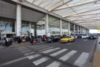 開羅機場站前交通