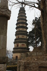 靈岩寺