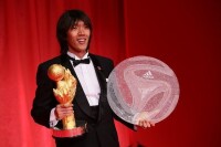 獲MVP和日本足球先生獎