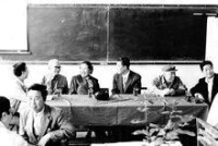 1985年劉芳（後排左三）來上海師範學院地理系看望老教師