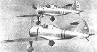 Ki-27-乙‘Nate’ 基本資料 乘員 1 製造商 日本中島飛機 美軍代號 Nate（奈特） 機身尺寸 長 7.53米 翼展 11.31米 高 3.25米 翼面積 18.6 m2 重量 空重 1,110 kg 最大起飛重量 1,790 kg 動力 發動機 中島九七式‘Ha-1乙’氣冷9缸星型活塞引擎 出力 610匹馬力 性能諸元 極速 460 km/hr（高度：5000 m） 航程 800 km 升限 10,000 m 武裝 機槍 7.7mm二挺 炸彈 4枚25公斤炸彈或2具133升副油箱 發動機：中島Ha-1乙型九汽缸空冷式發動機（610匹馬力） 最大速度：460km/h 最大航程：800km 全高：3.25m 全寬：11.31m 全長：7.53m 自重：1110kg 爬升速度：5000m/5分22秒 最高升限：12250m 武裝：機首上方7.7mm機槍×2（各備彈500發）