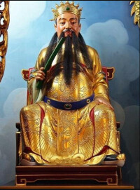 秦廣王塑像