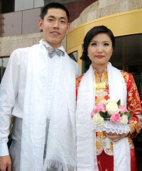 張慶鵬與妻子照