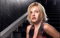 Elisha Cuthbert劇照