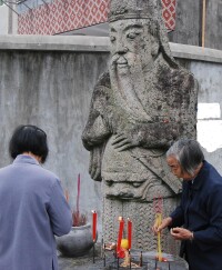 八字村石神橋大樹將軍馮異神像